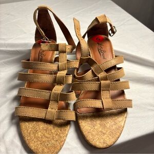 Lucky Brand Beige Multi-Strap Sandals